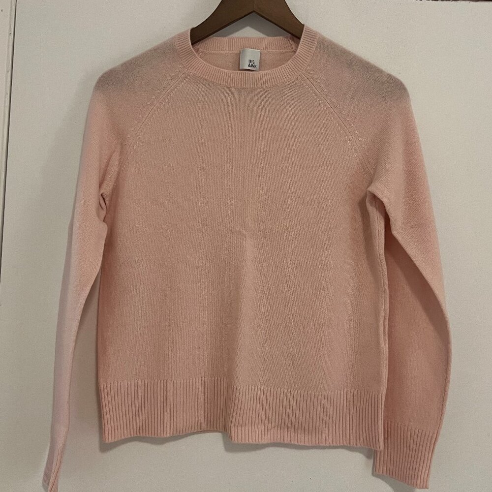 Women's Iris & Ink Cashmere Pink Sweater - Size Small